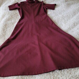 Short-Sleeve Cranberry Midi Dress Size Small